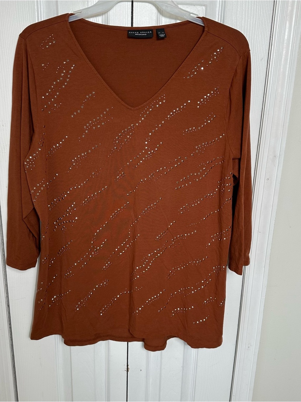 Susan Graver weekend  V-Neck Embellished Women's Top sizexl